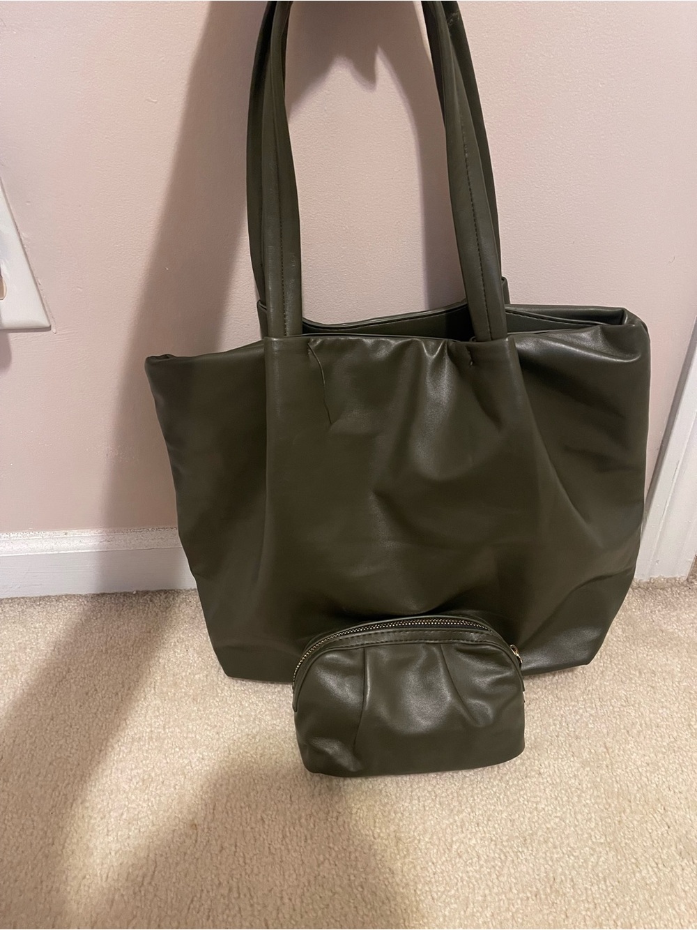 Neiman MarcusOlive Green Tote Bag with Pouch